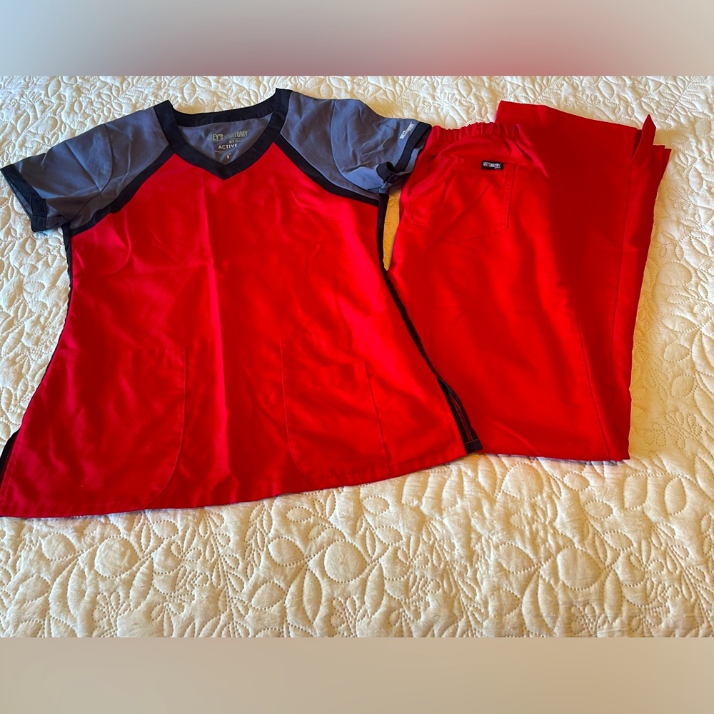 Grey’s Anatomy scrub set